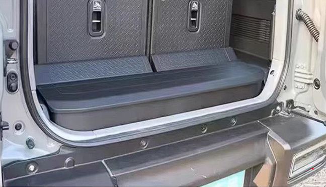 Xevaban.com ở 214 Giải Phóng là đơn vị chuyên cung cấp phụ kiện oto, đồ chơi suzuki jimny, phụ kiện suzuki jimny, xevaban, 214 giải phóng, Hộp đựng đồ cốp sau cho Suzuki Jimny, Hộp đồ cốp sau jimny